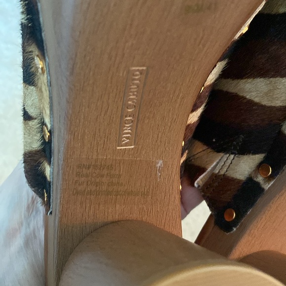 Vince Camuto 9.5 calf hair platform sandals - Picture 8 of 11